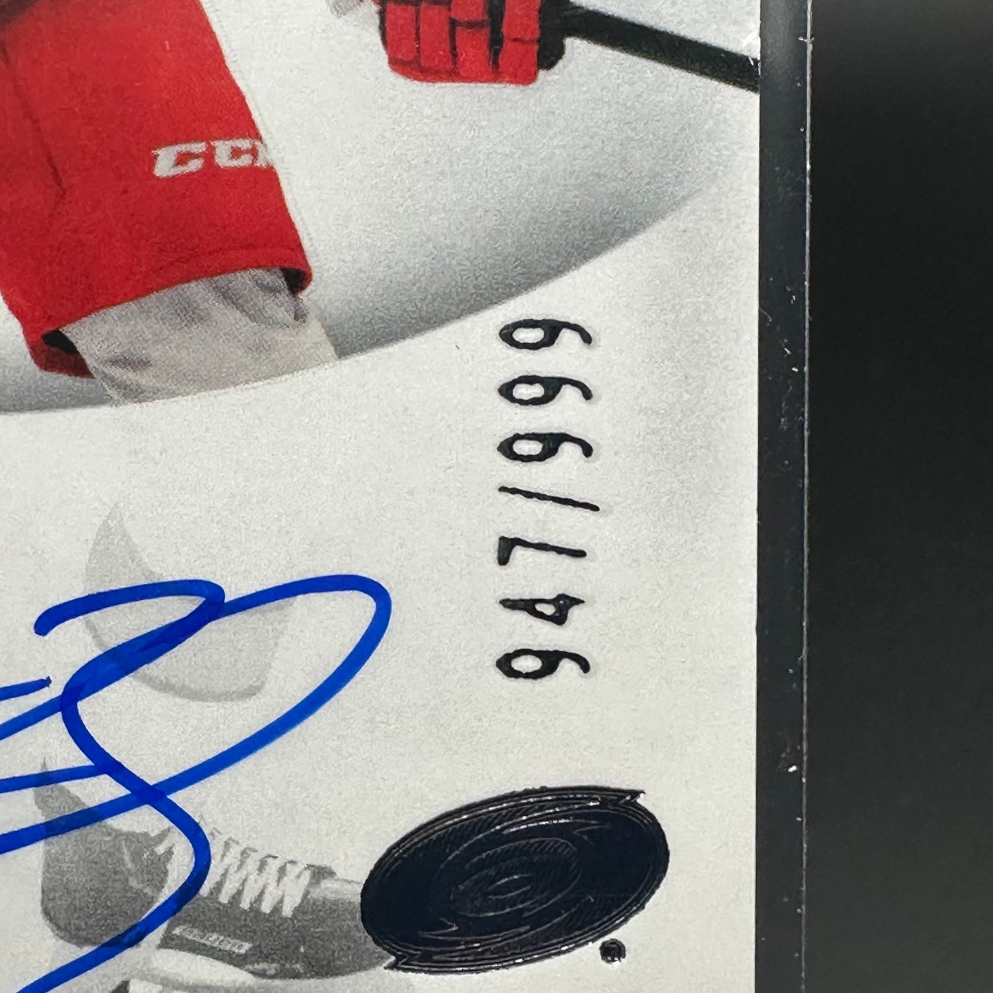 2020-21 UD SP Authentic STEVEN LORENTZ #220 Future Watch Auto RC /999