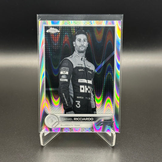 2022 Topps Chrome Formula 1 DANIEL RICCIARDO #37 Racers Black & White RayWave Refractor