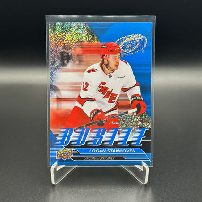 2025-26 Upper Deck Series 1 BUSTLE insert ~ Vous CHOISSISSEZ dans la liste!