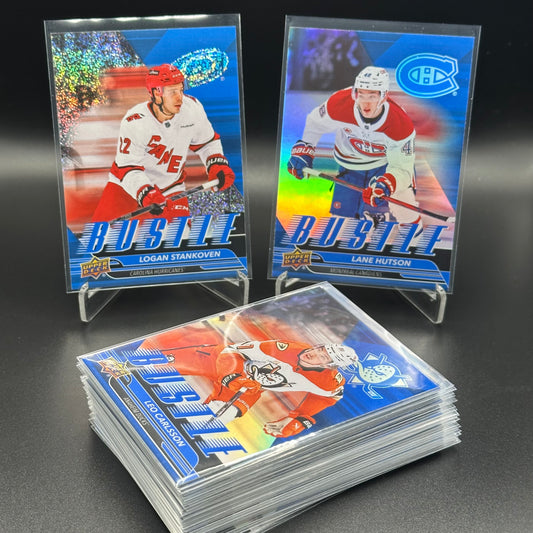 2025-26 Upper Deck Series 1 BUSTLE insert ~ Vous CHOISSISSEZ dans la liste!