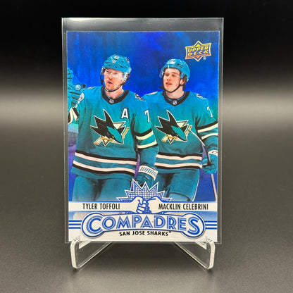 2025-26 UD Series 1 Compadres Inserts ~ VOUS CHOISISSEZ dans la liste!