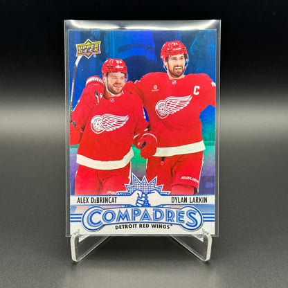 2025-26 UD Series 1 Compadres Inserts ~ VOUS CHOISISSEZ dans la liste!