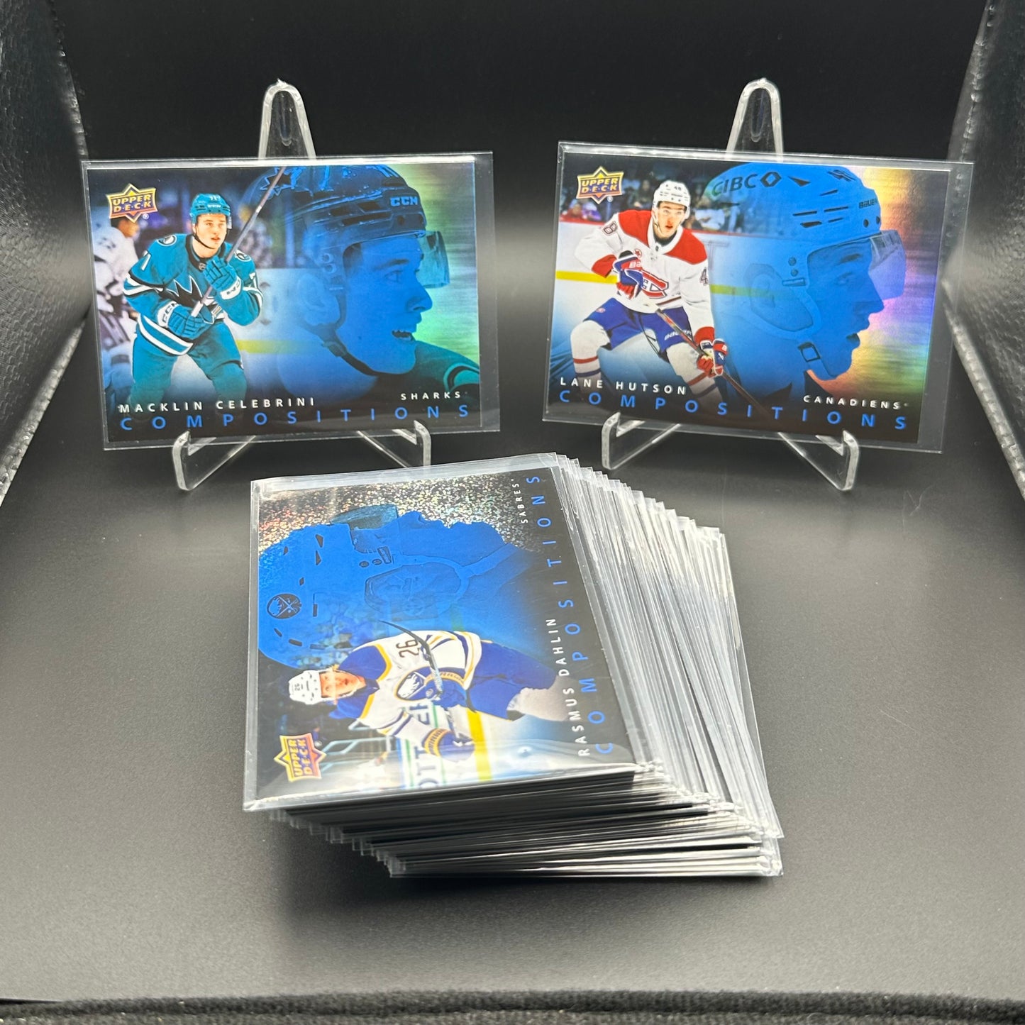 2025-26 UD Series 1 COMPOSITIONS Inserts ~ VOUS CHOISISSEZ dans la liste!