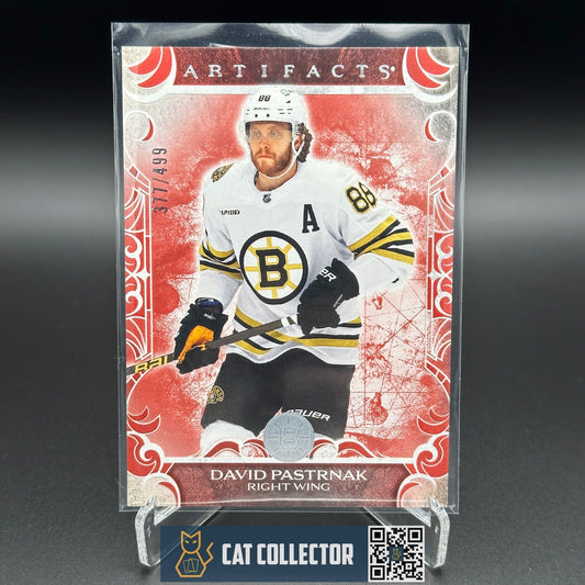 2024-25 UD Artifacts DAVID PASTRNAK #81 Ruby /499 - Boston Bruins