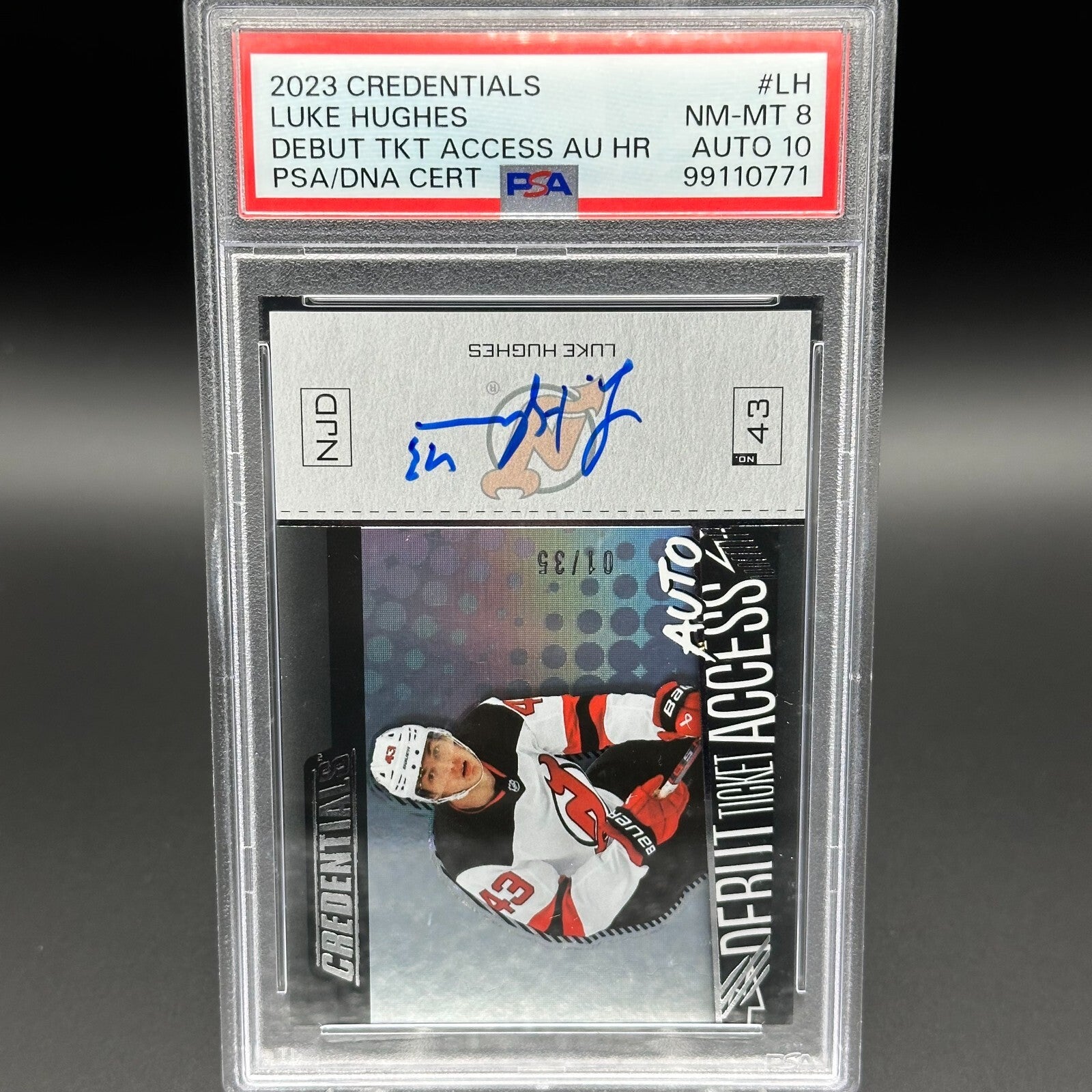 2023-24 UD Credentials LUKE HUGHES #DTAAH-LH Auto First print 1/35 RC PSA 8